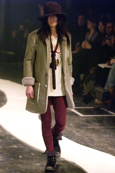 Look 32